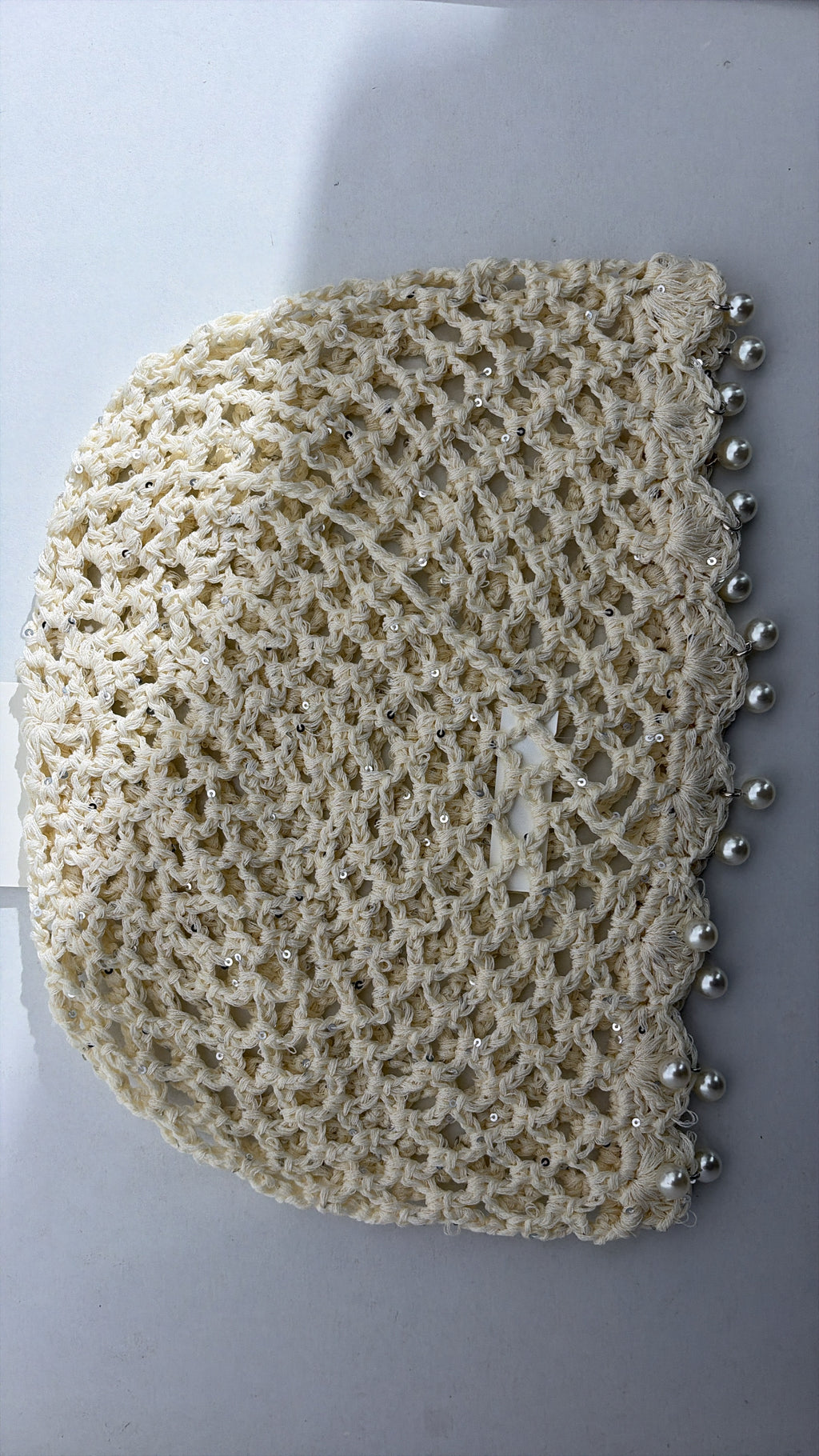Bonnet en tissu crochet perles