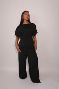 Ensemble asymétrique noir
