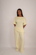 Ensemble asymétrique jaune